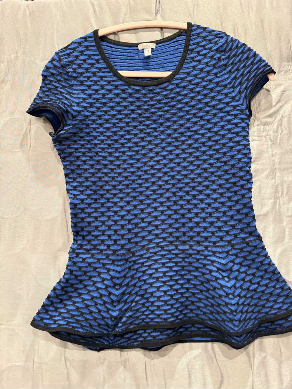 INTERMIX Blue and Black Textured Short Sleeve Tee